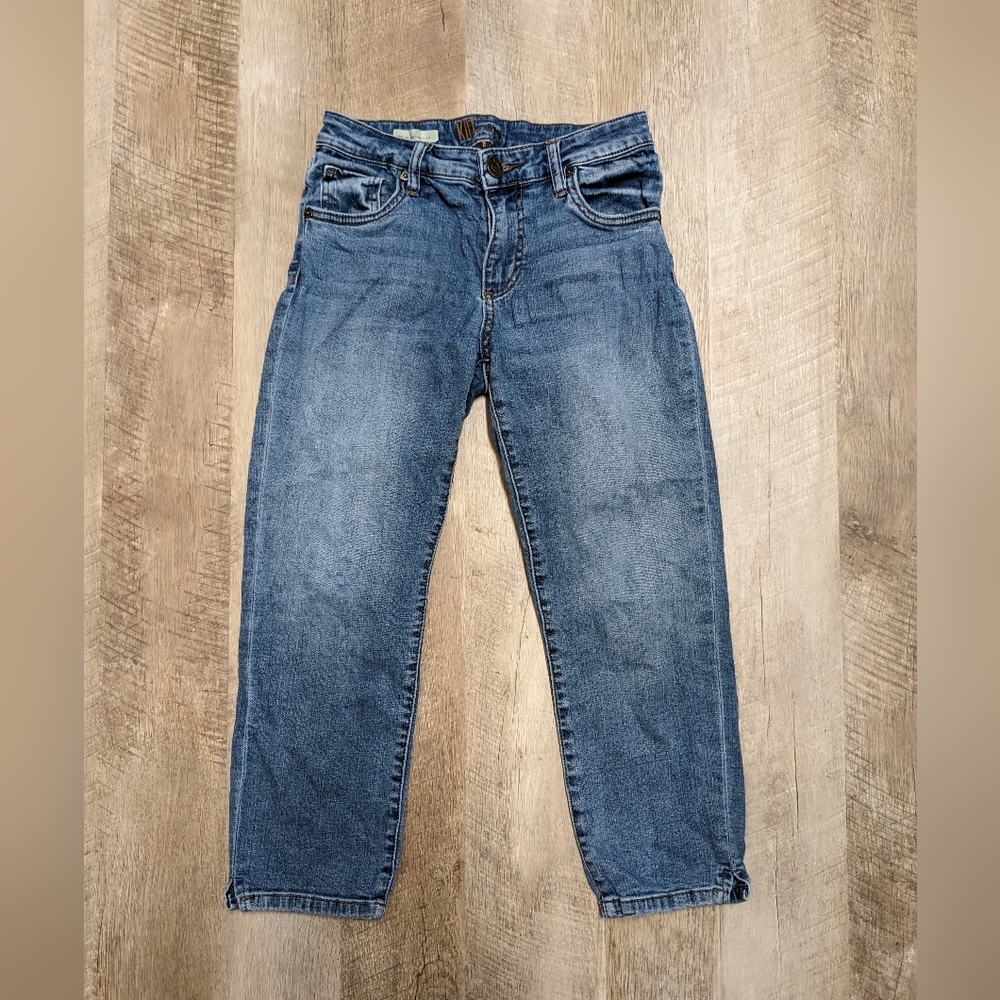 Kut from the Kloth Abigail Crop Straight Leg Jeans